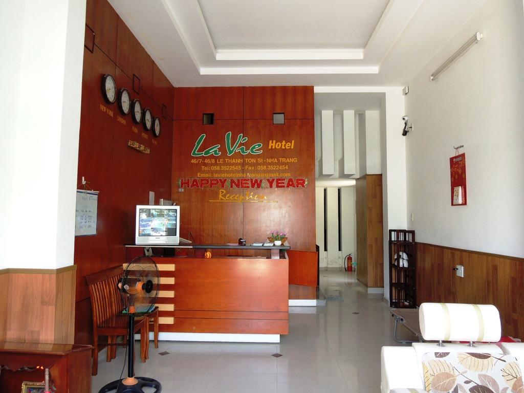 Lavie Hotel Nha Trang Exterior photo